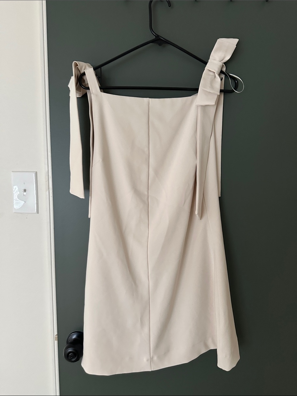 glam Cream One-Shoulder Tie-Shoulder Dress